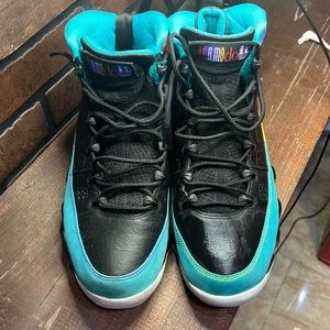 Air Jordan 9